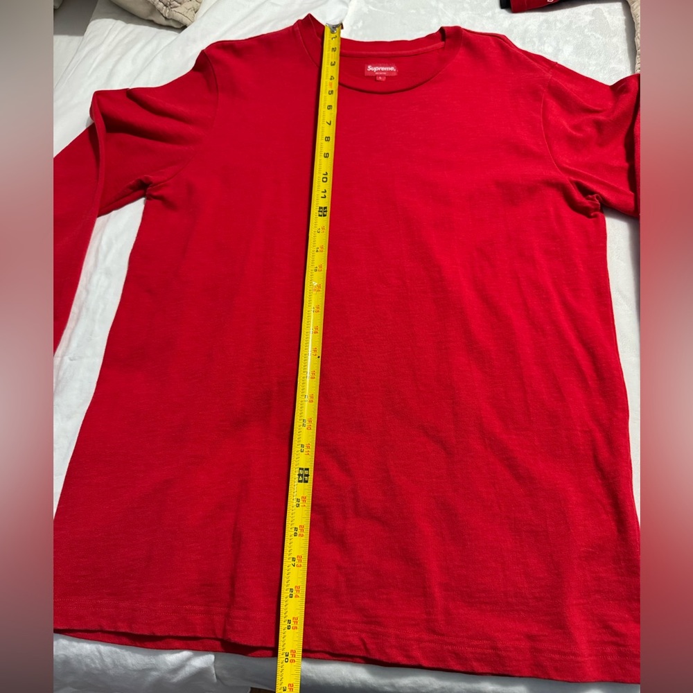 Supreme - Picture 3 of 5